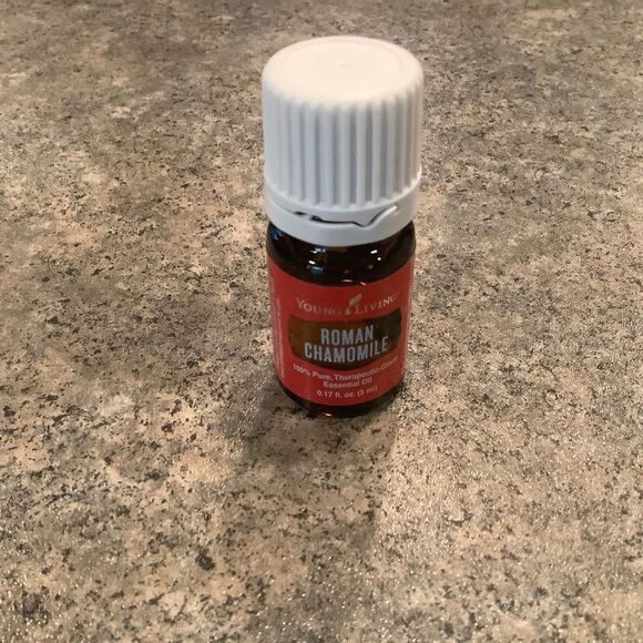Sealed Young Living Roman Chamomile Essential Oil UNOPENED - Picture 2 of 2